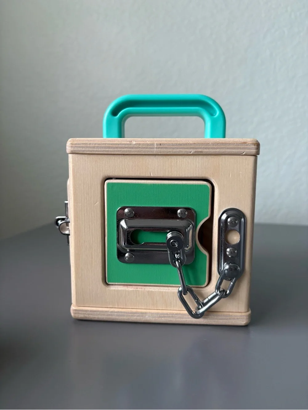 Lovevery Wooden Lock and Latch Learning Cube Montessori fine Motor Skills